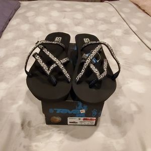 TEVA Mush Mandalyn Wddge Ola2